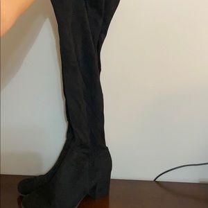 Comfy tall boots